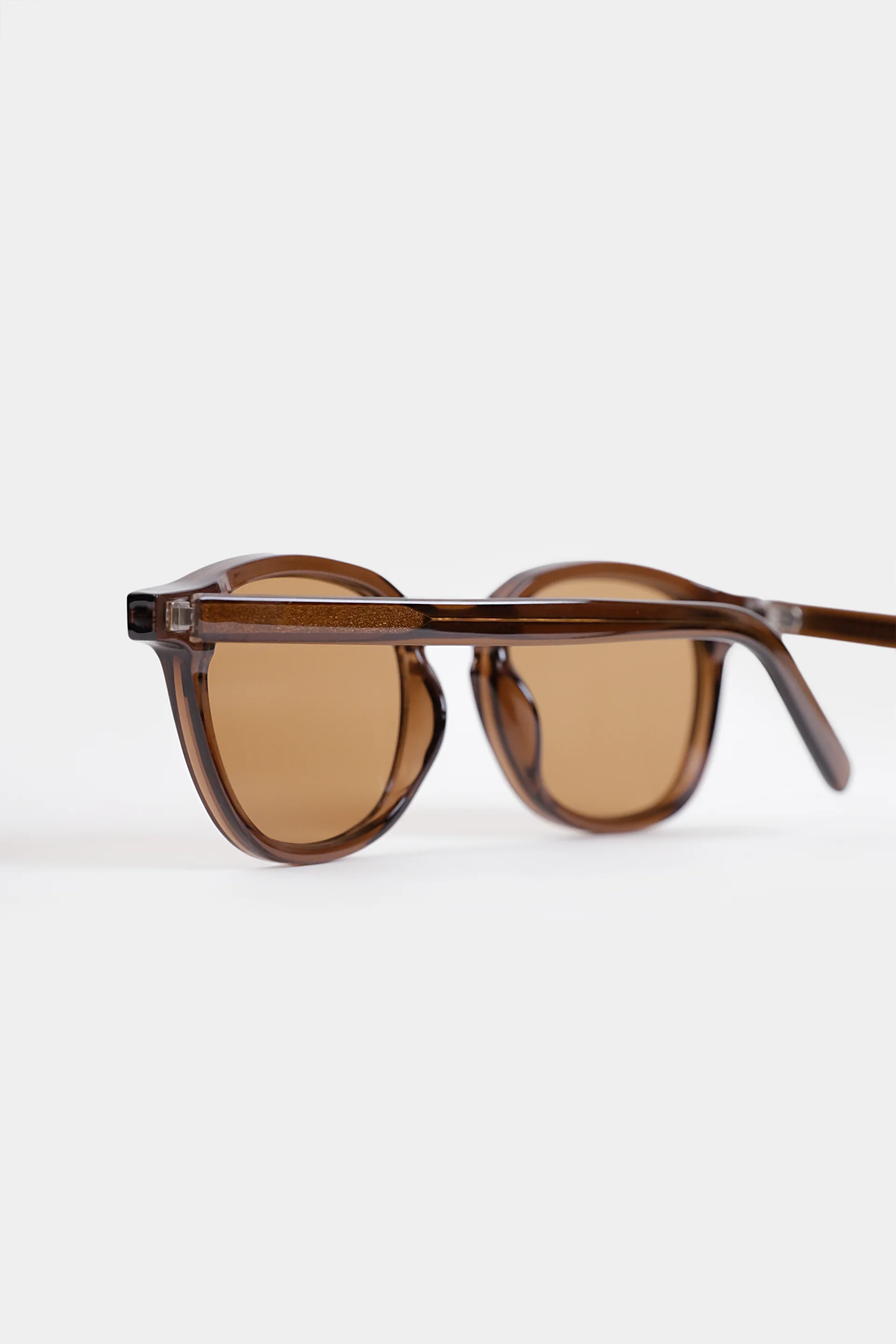 Round-Frame Sunglasses - Cougar Clothing