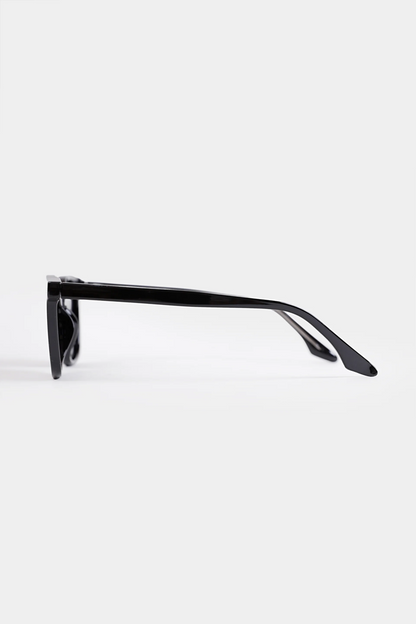 Square Sunglasses With Silver Temple Details - Cougar Clothing