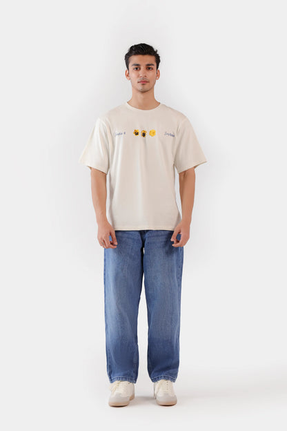 Relaxed Graphic T-Shirt - Cougar Clothing