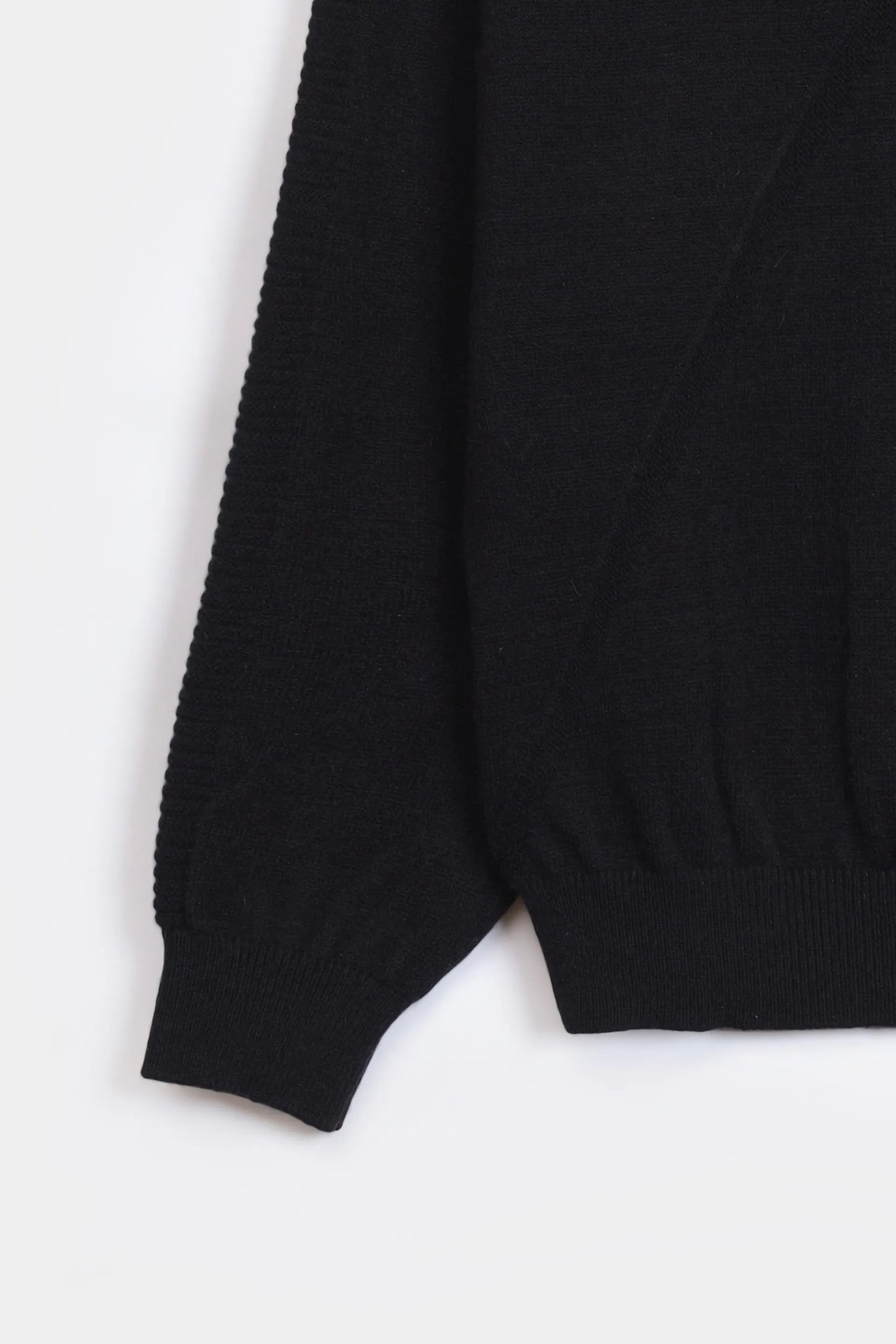 Sweater With Knit Lines - Cougar Clothing