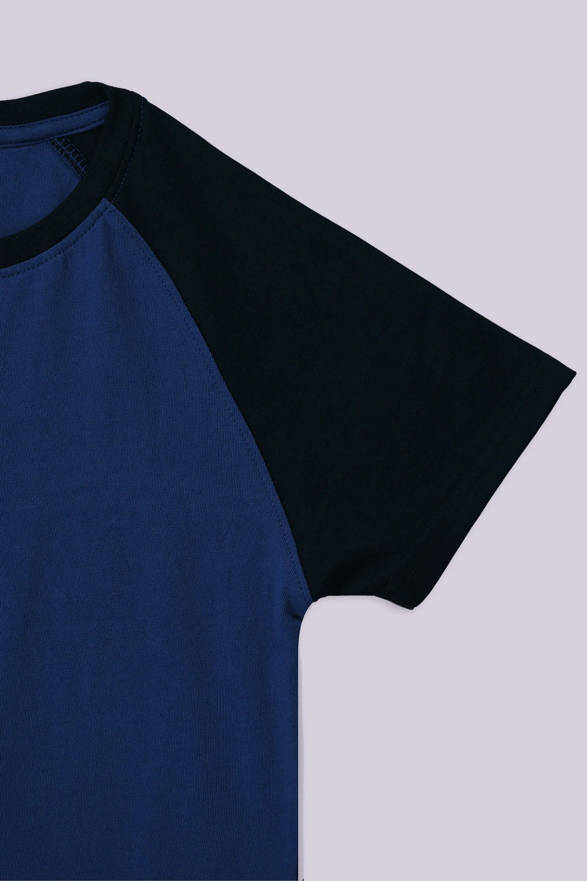 Contrast Raglan T-Shirt - Cougar Clothing