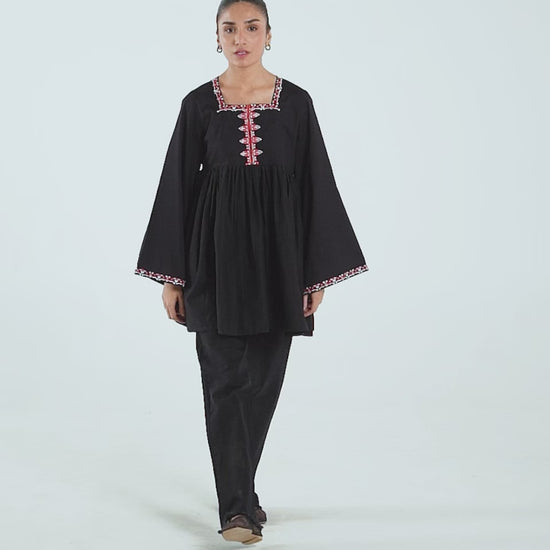 Boho Embroidered Tunic - Cougar Clothing
