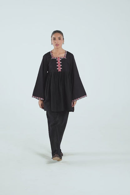 Boho Embroidered Tunic - Cougar Clothing