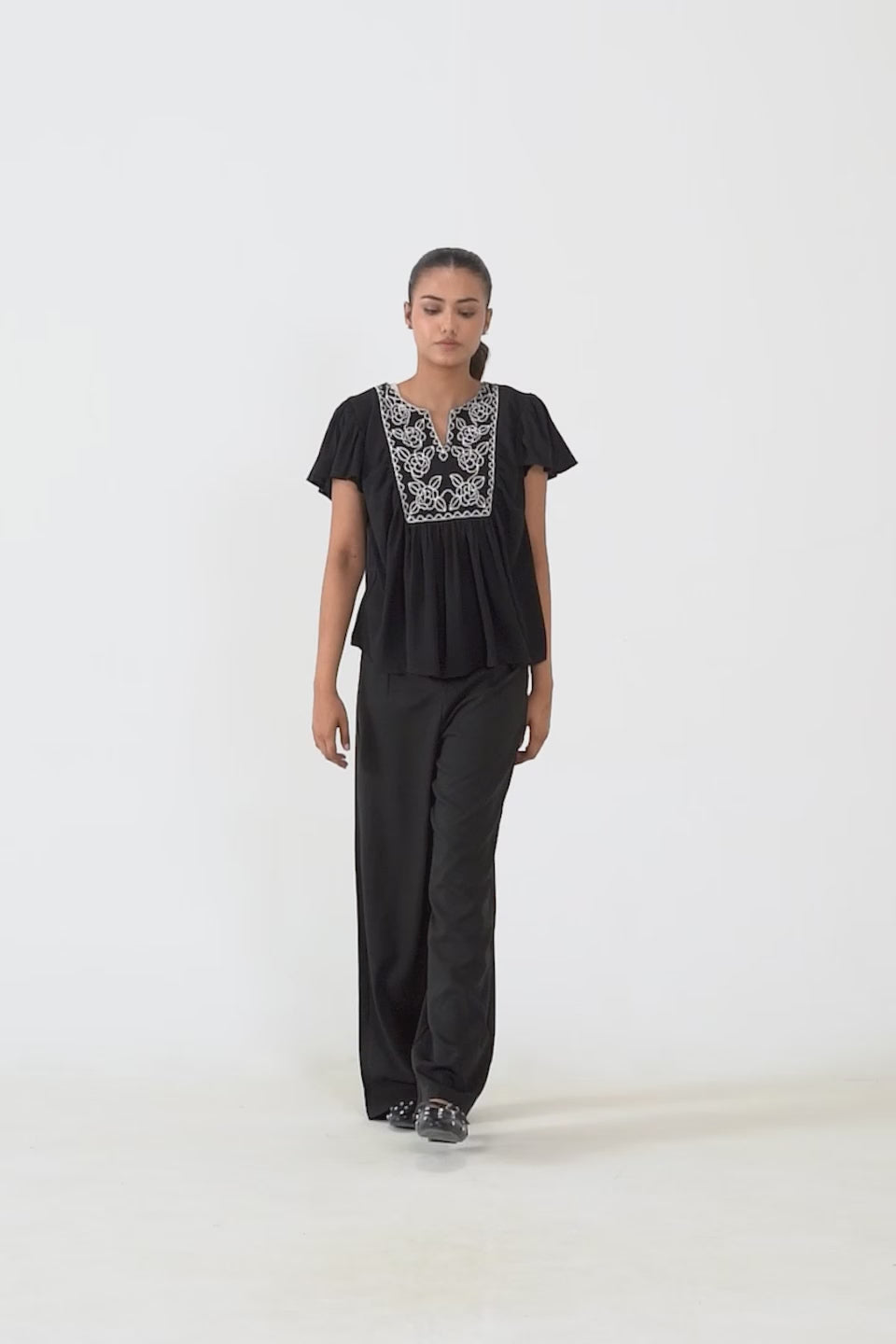 Loose Fit Pleated Trousers - Cougar Clothing