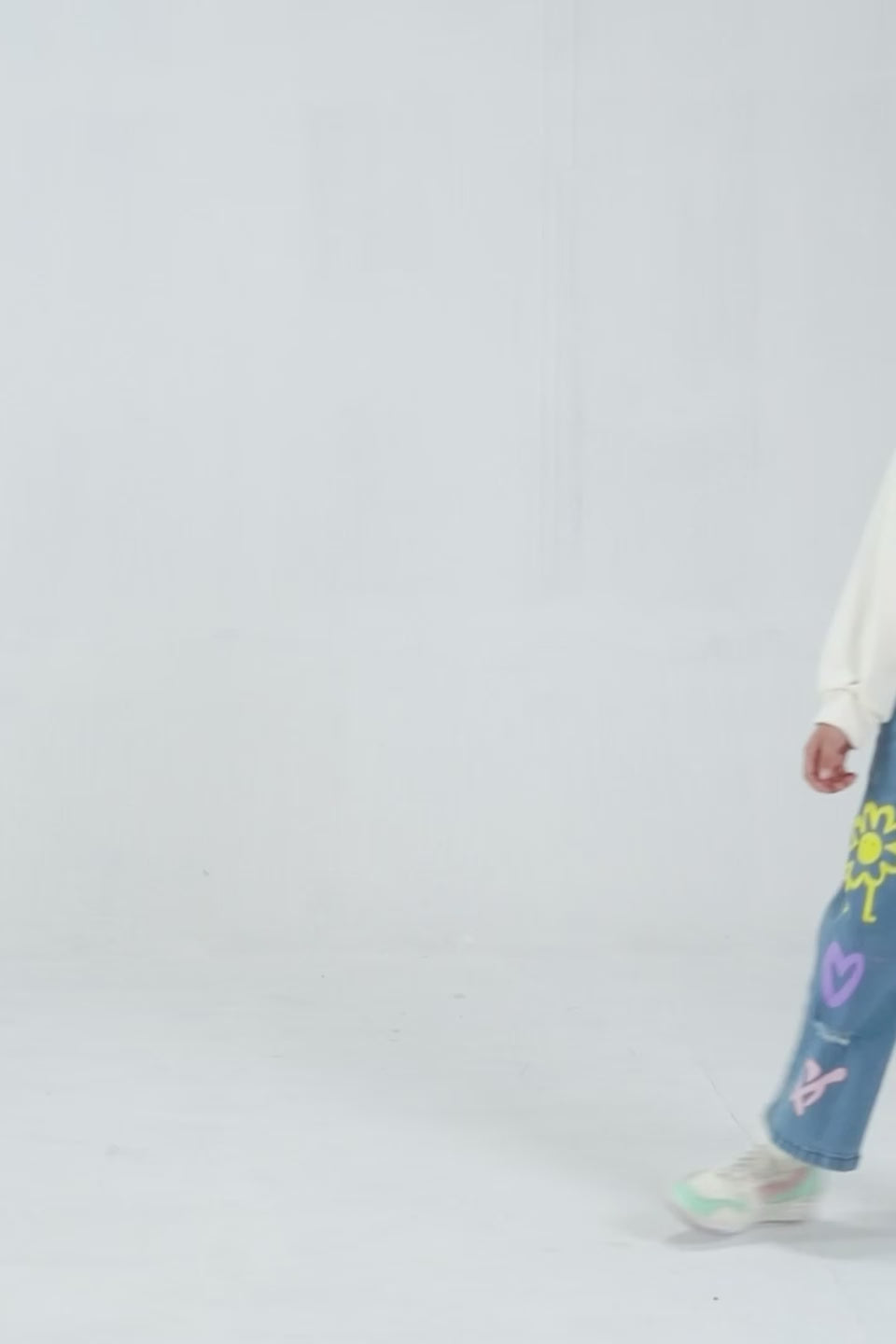 Daybreak Daisy Sweatshirt - Cougar Clothing