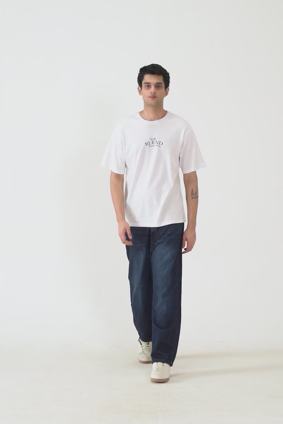 Relaxed Graphic T-Shirt - Cougar Clothing